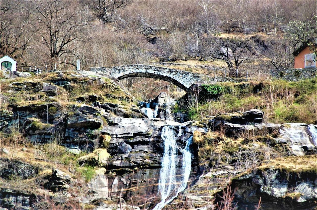 Hotel Della Posta Biasca Luaran gambar